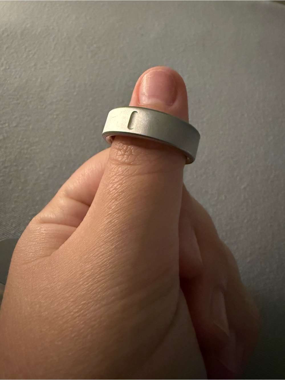 Oura ring - Picture 3 of 6